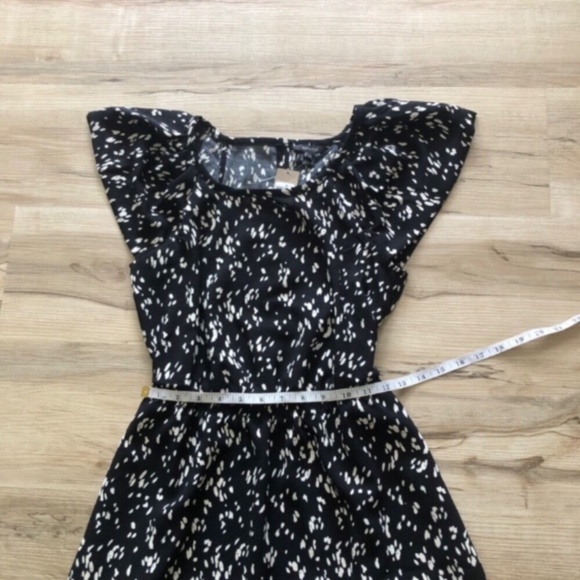 RW&CO. Black and White Flutter Sleeve Midi Sundress - Picture 5 of 9